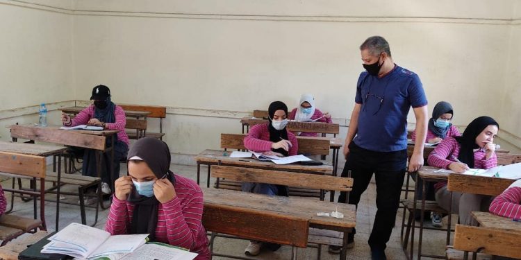 غدًا.. طلاب الثانوية العامة ينهون  الامتحان التجريبي باللجان