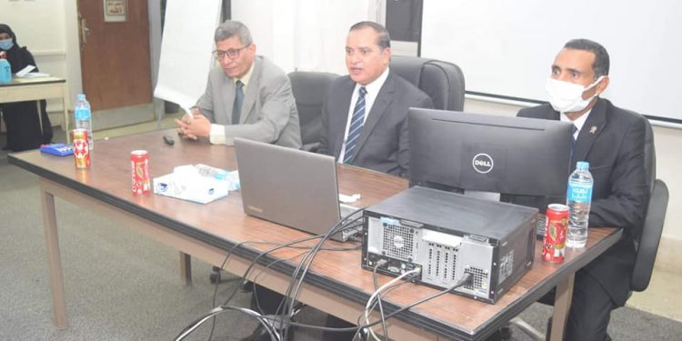 رئيس جامعة سوهاج يفتتح فعاليات التدريب الثاني لأعضاء هيئة التدريس المرشحين لمنصب عميد كلية