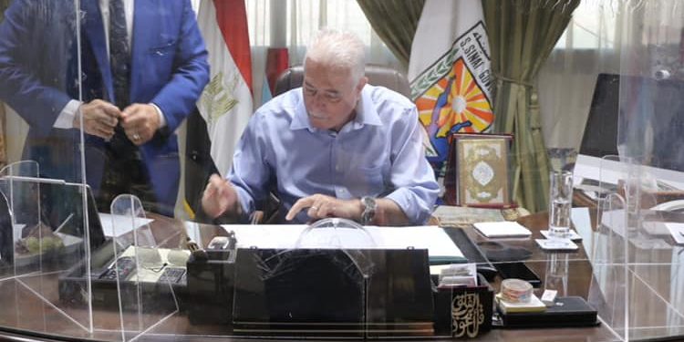 محافظ جنوب سيناء يعتمد تنسيق القبول للصف الأول الثانوي ( عام وفني)