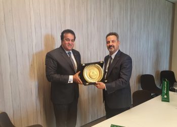 وزير التعليم العالي يزور جامعة نوفا البرتغالية