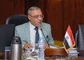 الدكتور محمود زكي، رئيس جامعة طنطا