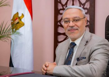 الدكتور محمود زكي، رئيس جامعة طنطا