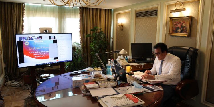 وزير التعليم العالي يرأس اجتماع القومي للمعايرة