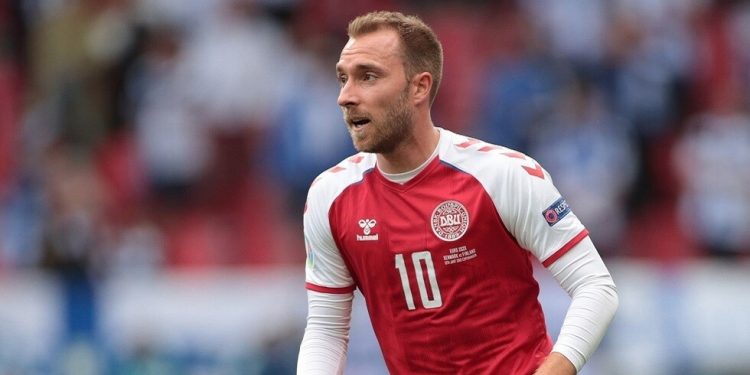 لاعب الدنمارك كريستيان إريكسن