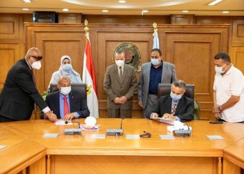 تعاون  بين جامعة السويس وشركة السويس لتصنيع البترول