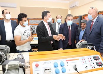 تزامنا مع العيد القومي.. محافظ المنوفية يتفقد جامعة الدلتا التكنولوجية