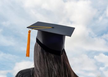 منح الجامعات في 24 ساعة.. فرص دراسية في أوروبا للطلاب