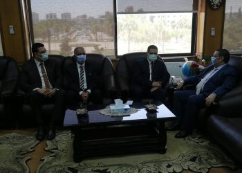 جامعة قناة السويس: فتح 755 فصل لمحو الأمية بأجمالي ثلاثة آلاف دارس