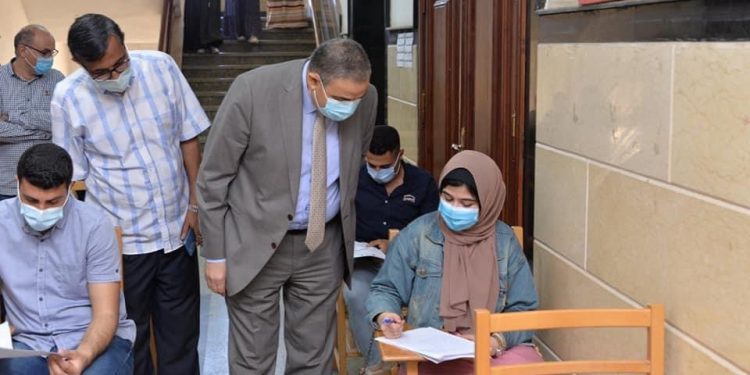 رئيس جامعة كفر الشيخ : 19500 طالب يؤدون امتحانات الفصل الدراسى الثاني لليوم التاسع