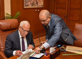 محافظ بورسعيد يعتمد نتيجة الشهادة الإعدادية بنسبة نجاح ٨٢.٤١ %