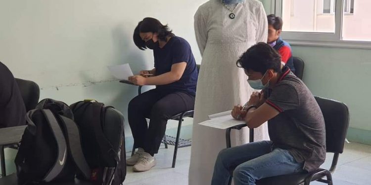 عميدة العلوم الإسلامية تتفقد لجان امتحانات الفرق المختلفة