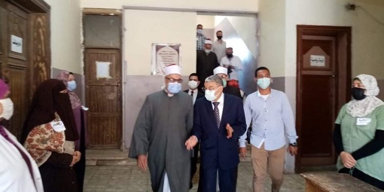 المنيا الأزهرية : متابعة حثيثة من قيادة المنطقة ومحافظ المنيا للجان العلمي بالشهادة الثانوية