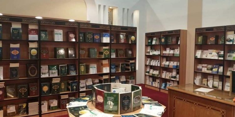 "البحوث الإسلامية": إصدارات علمية متنوعة تخاطب مختلف الفئات في جناح الأزهر بمعرض الكتاب