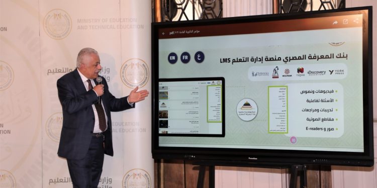 وزير التعليم: مفيش أسئلة تعجيزية أو من خارج المنهج بالامتحانات