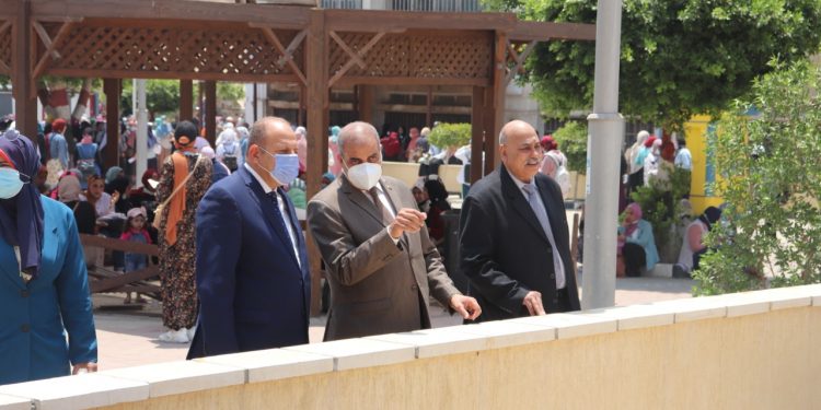 رئيس جامعة الأزهر يتفقد الامتحانات ويتابع أعمال إنشاء المبنى المركزي للاختبارات الإلكترونية