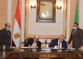 توقيع بروتوكول بين وزارة البيئة وجامعة القاهرة لإنشاء أول برامج جامعية لعلوم البيئة بأفريقيا والشرق الأوسط