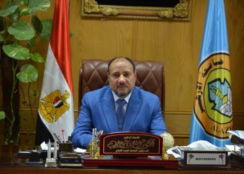 نائب أزهر أسيوط يهنئ فريق كلية الهندسة الحاصل على المركز الأول بمسابقة تطوير كورنيش قنا