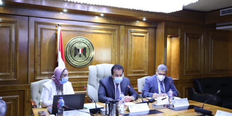 وزير التعليم العالي والبحث العلمي يرأس اجتماع مجلس إدارة مدينة الأبحاث العلمية