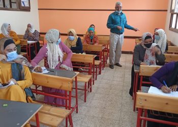 وزير التعليم: أصبحنا نفكر في "الدرجات" ونسعى للغش بأي ثمن