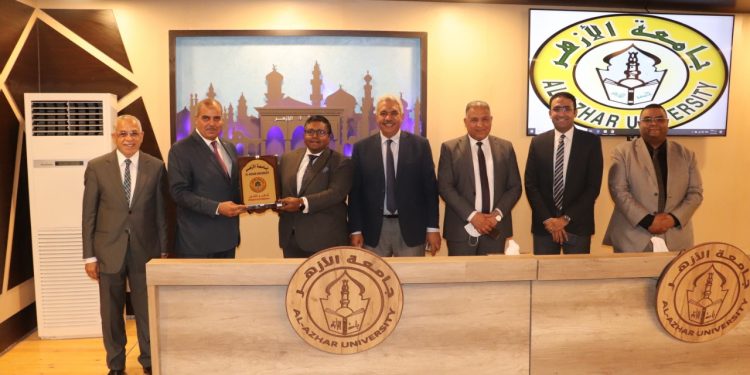 رئيس جامعة الأزهر يستقبل مدير منظمة QS لتصنيف الجامعات العالمية