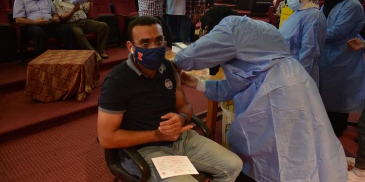جامعة بورسعيد تطلق حملة تطعيم أعضاد هيئة التدريس والعاملين ضد فيروس كورونا