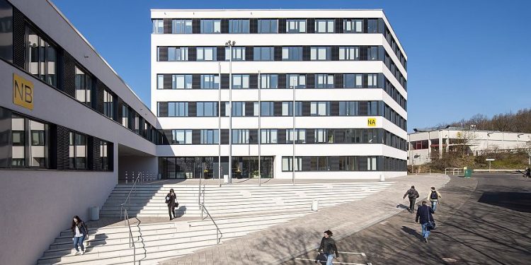 جامعة زيغن الألمانية تقدم منحة لطلاب الدراسات العليا