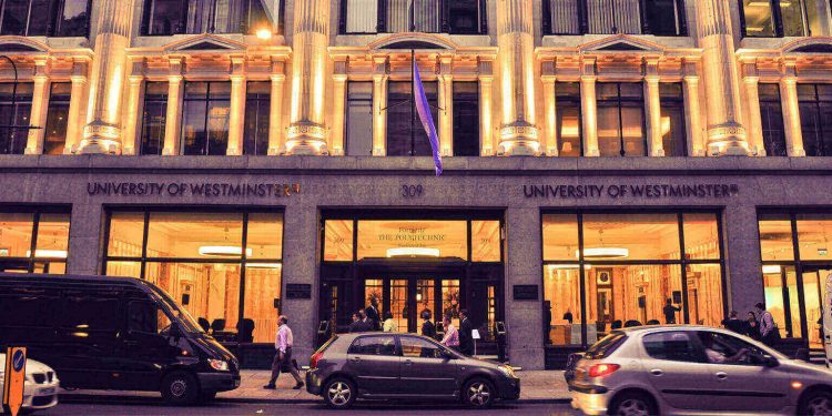 جامعة ويستمنستر البريطانية تقدم منحة لطلاب البكالوريوس والدراسات العليا