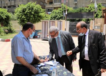 امتحانات الدبلومات الفنية 2021.. ضبط 5 تليفونات محمولة بحوزة الطلاب