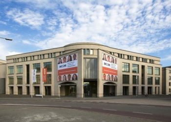 كلية ماستريخت للإدارة تقدم منحة لطالبات الماجستير في هولندا