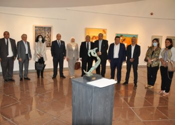 مجمع الفنون والثقافة جامعة حلوان يشهد أول عرض للفن التشكيلي