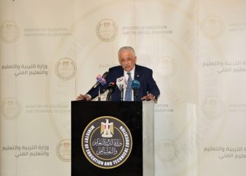 «70% إلكتروني و30 ورقي».. تقسيم أسئلة امتحانات أولى و2 ثانوي