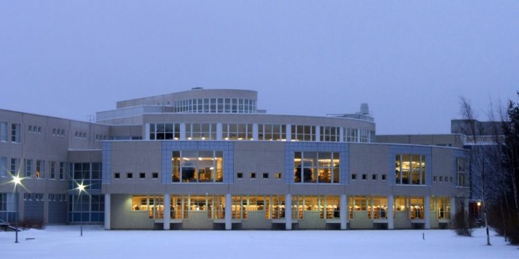 جامعة أولو تقدم منحة لطلاب الدكتوراه في فنلندا