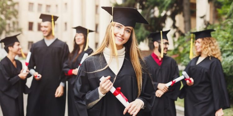 للطلاب الدوليين.. 7 أسباب لاختيار الدراسة في هولندا