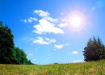 القاهرة تسجل 40 درجة.. الأرصاد تكشف طقس السبت