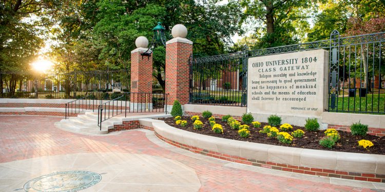 جامعة أوهايو الأمريكية تقدم منحة لطلاب البكالوريوس