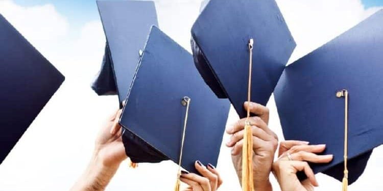 إندونيسيا تقدم منحا دراسية لطلاب البكالوريوس والدراسات العليا