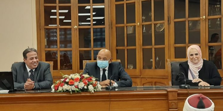 نائب رئيس جامعة عين شمس يُحث أئمة الأوقاف بالاهتمام بالشباب في خطب الجمعة