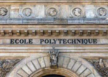 معهد البوليتكنيك في باريس يقدم منحة لطلاب البكالوريوس