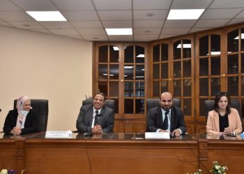 افتتاح الدورة التدريبية لأئمة وزارة الأوقاف  في المهارات الإعلامية بجامعة عين شمس|صور