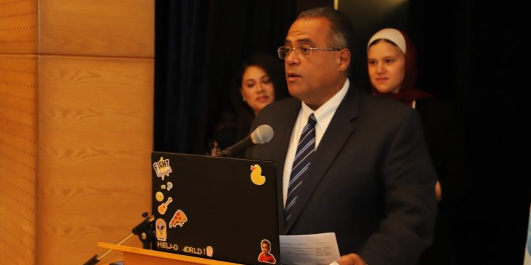 نائب رئيس جامعة عين شمس:نعد لخريج متميز قادر على المنافسة بالسوق العالمي