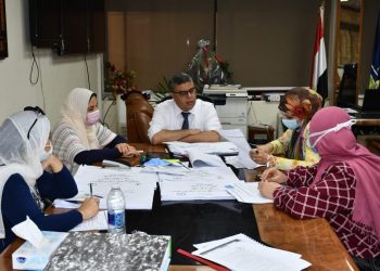 ملف صحي لكل طالب بجامعة قناة السويس