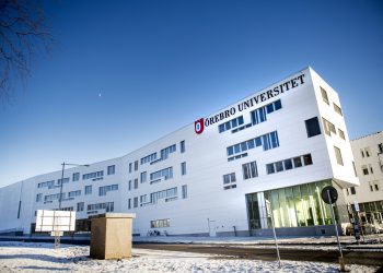 جامعة أوريبرو السويدية تقدم منحة لطلاب الدكتوراه