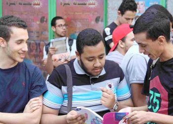 بالأغاني والشماريخ.. طلاب الشعبة العلمية يحتفلون بنهاية امتحانات الثانوية العامة 2021