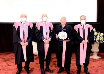 جامعة المنصورة تكرم الدكتور جمال شيحة لحصوله على جائزة الدولة التقديرية في العلوم