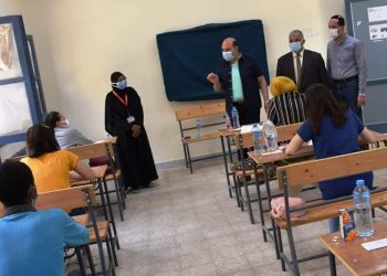 أزمة الورق الأبيض.. ائتلاف أولياء الأمور: يطالب بالسماح الثانوية بمسودة وورق مفاهيم  