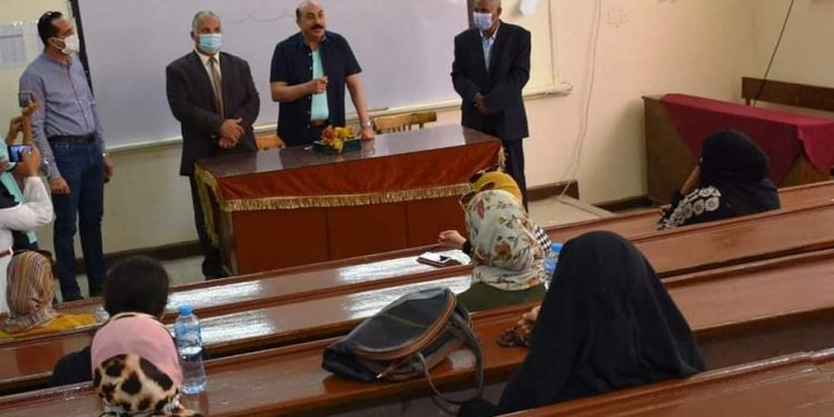 صفحات الغش تتداول صور لامتحان الفيزياء الدور الثاني لطلاب الثانوية العامة