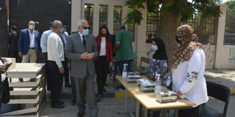 ضبط طالبين في الشرقية والقاهرة قاموا بتسريب امتحان العربي