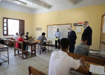 الثانوية العامة 2022.. الحزاوي: الكيمياء تبكي طلاب العلمي والفلسفة تسعد الأدبي في الامتحان الأخير 