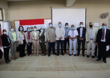 "سياحة مطروح" تناقش مشروعات تخرج لخدمة المجتمع المحلي