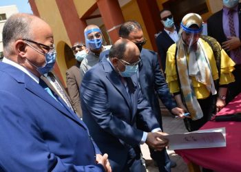 شعراوي : سيارات إسعاف بالقرب من لجان الثانوية للتعامل في حالة الطوارئ 